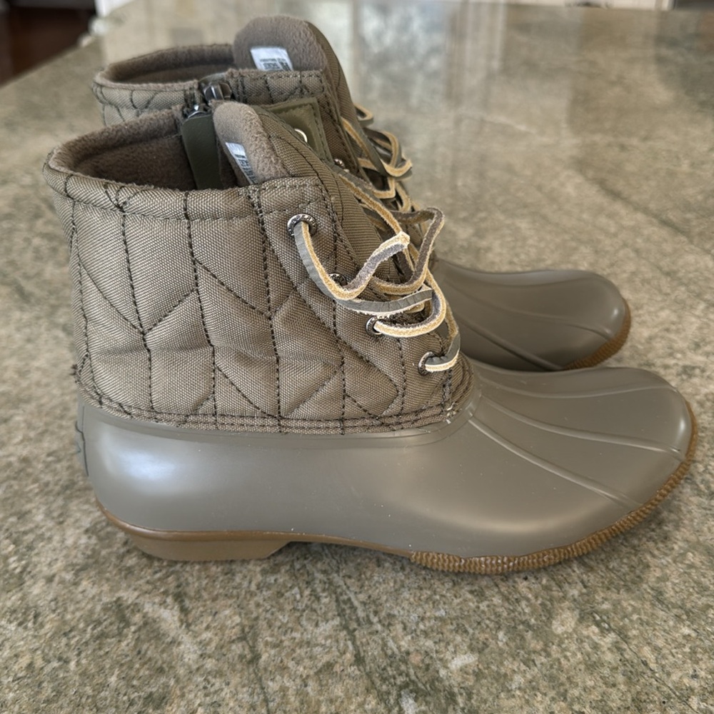 Sperry Olive Green Quilted Duck Boots NWT